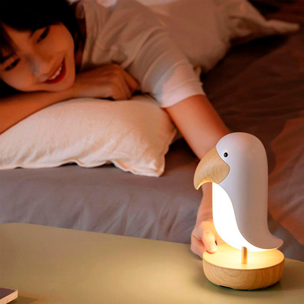 LÁMPARA LED DE TUCÁN COLOR BLANCO IMAGEN CASA