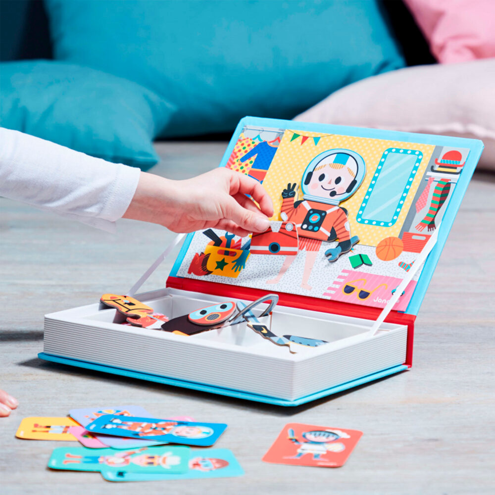 LIBRO MAGNÉTICO DISFRACES NIÑO JANOD