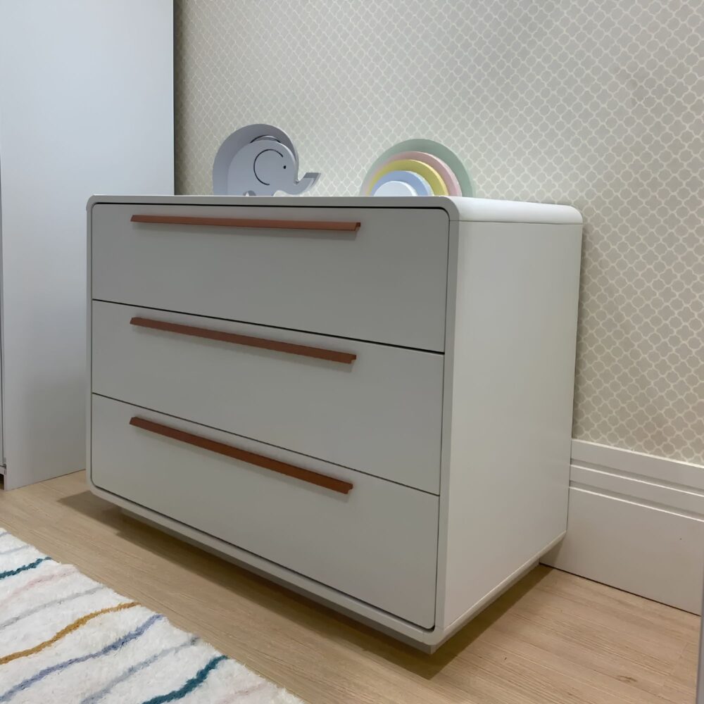 Cómoda de 3 cajones color blanco satinado Mod. Wave de 107 x 82 x 52 cm - DIVICAR