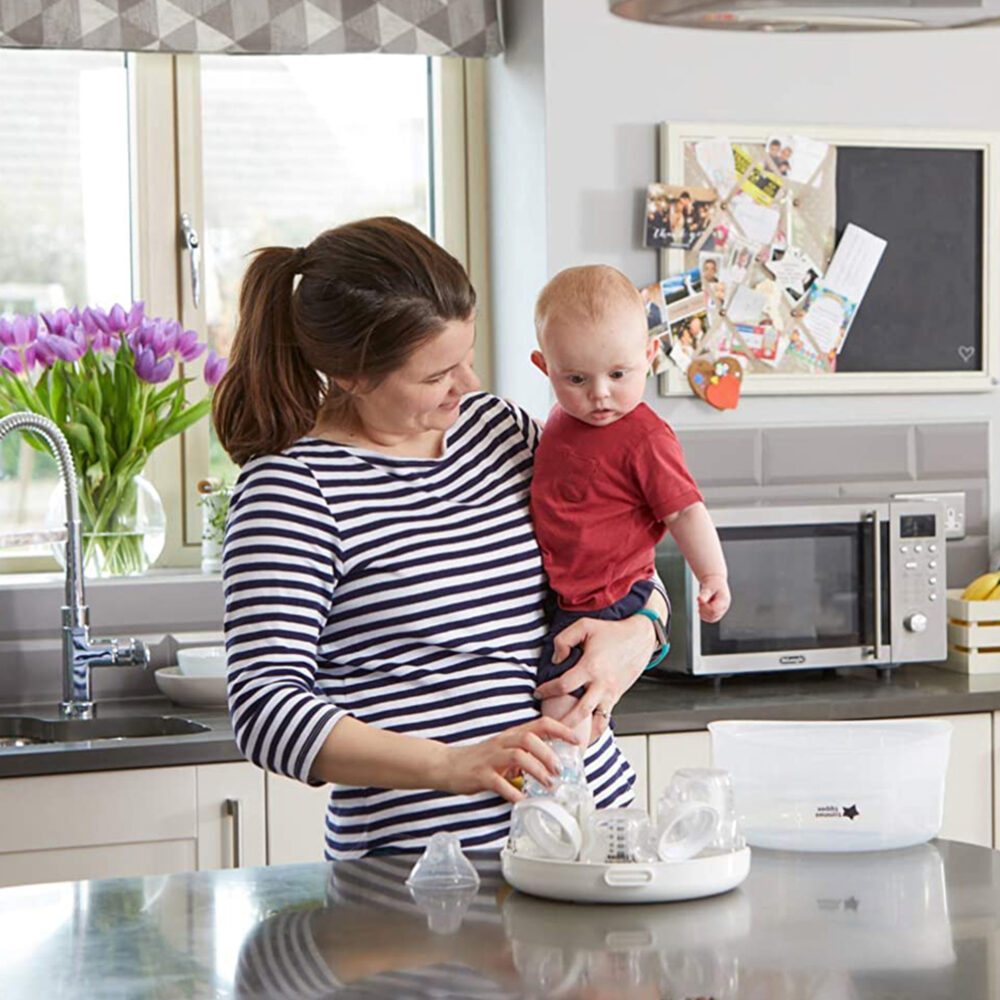 ESTERILIZADOR A VAPOR DE MICROONDAS TOMMEE TIPPEE