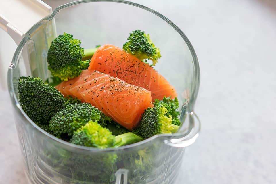 Pure de Brócoli con Col y Salmon