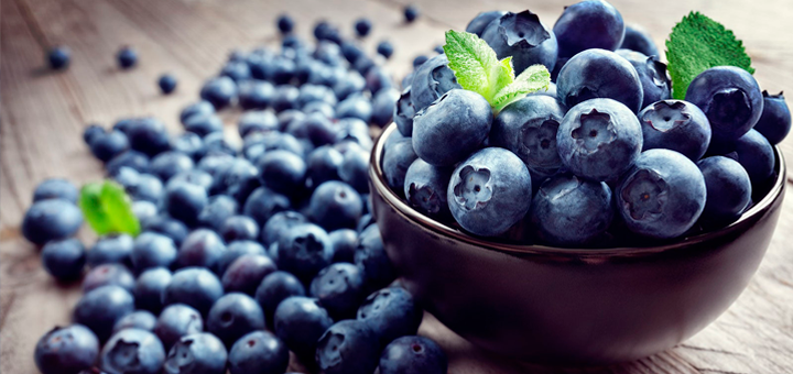 Smoothie de Plátano y Arándanos para bebés