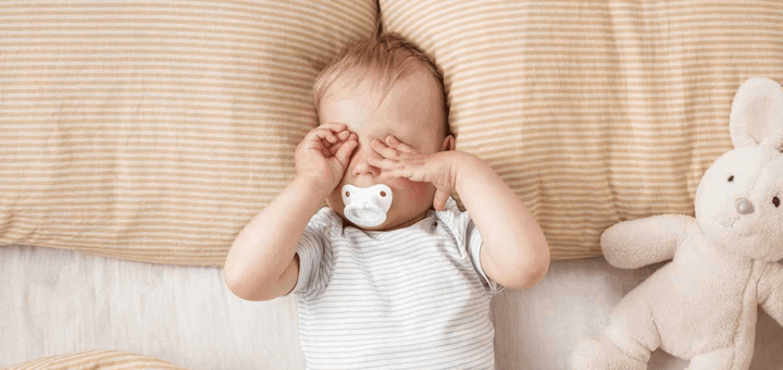bebe duerme