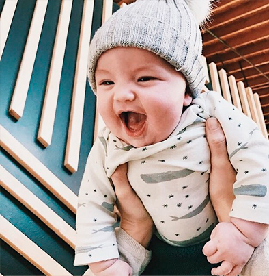 como vestir bebe frio