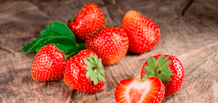 Papilla de Manzana, Melocotón y Fresas