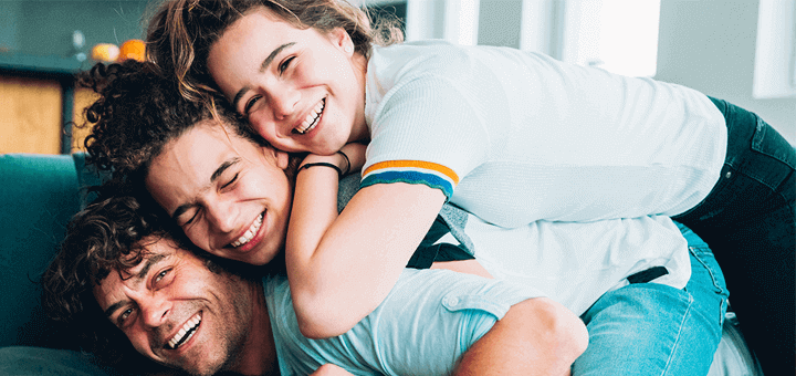 hermanos adolescentes