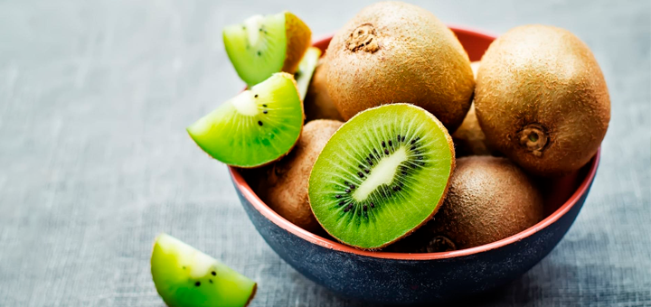 Papilla de Kiwi y Fresas