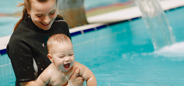 5 Beneficios de la natación en bebés