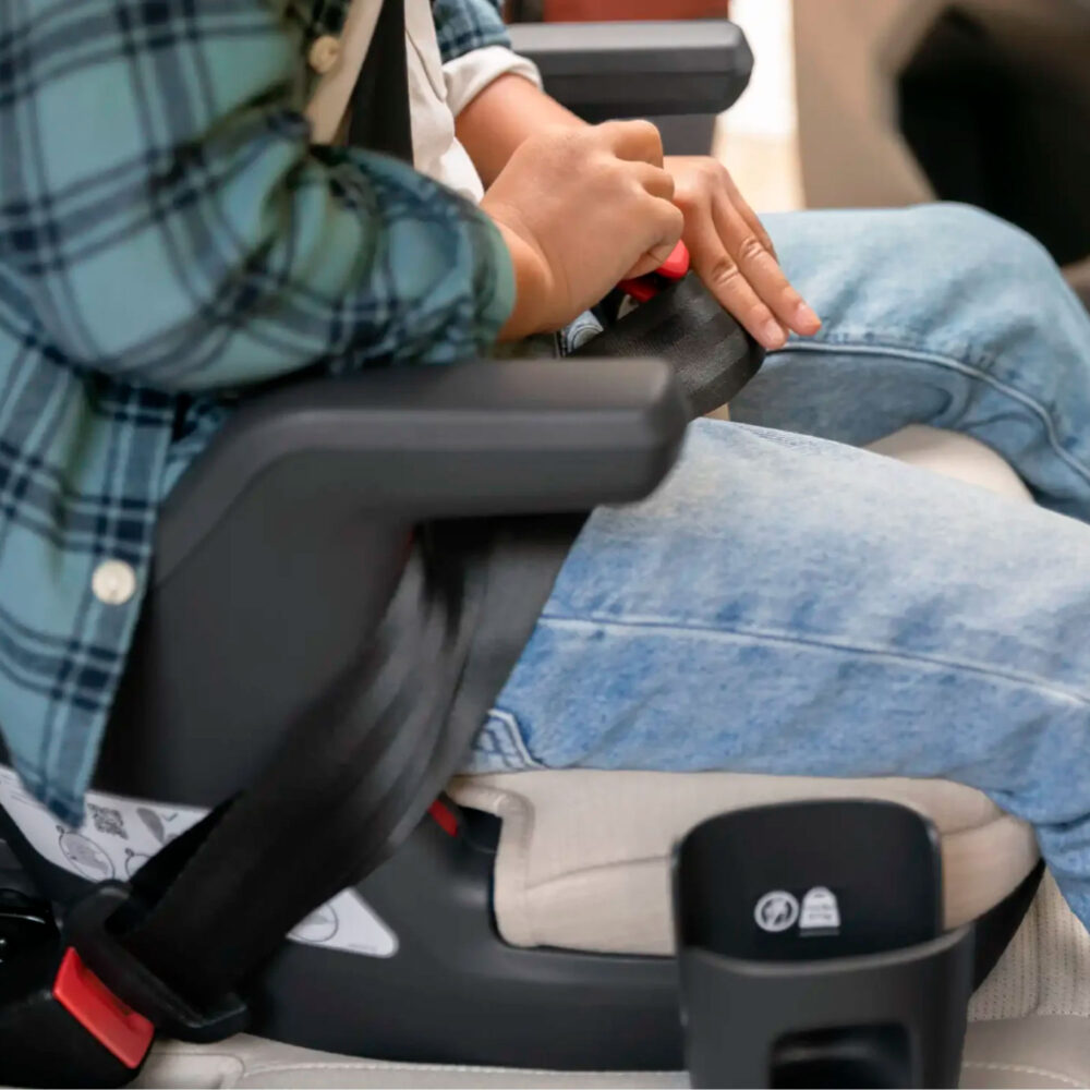 ASIENTO DE AUTO MODELO ALTA V2 PARA NIÑOS DE 6 A 12 AÑOS UPPABABY