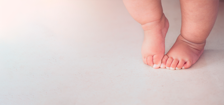 Beneficios que los Bebés Estén Descalzos: Un Enfoque Natural para su Desarrollo Físico y Cognitivo