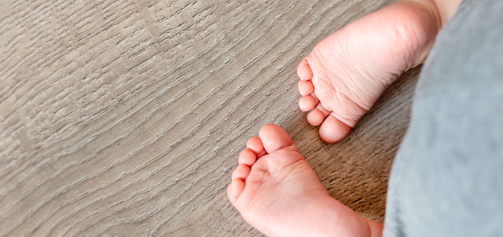 Beneficios que los Bebés Estén Descalzos: Un Enfoque Natural para su Desarrollo Físico y Cognitivo
