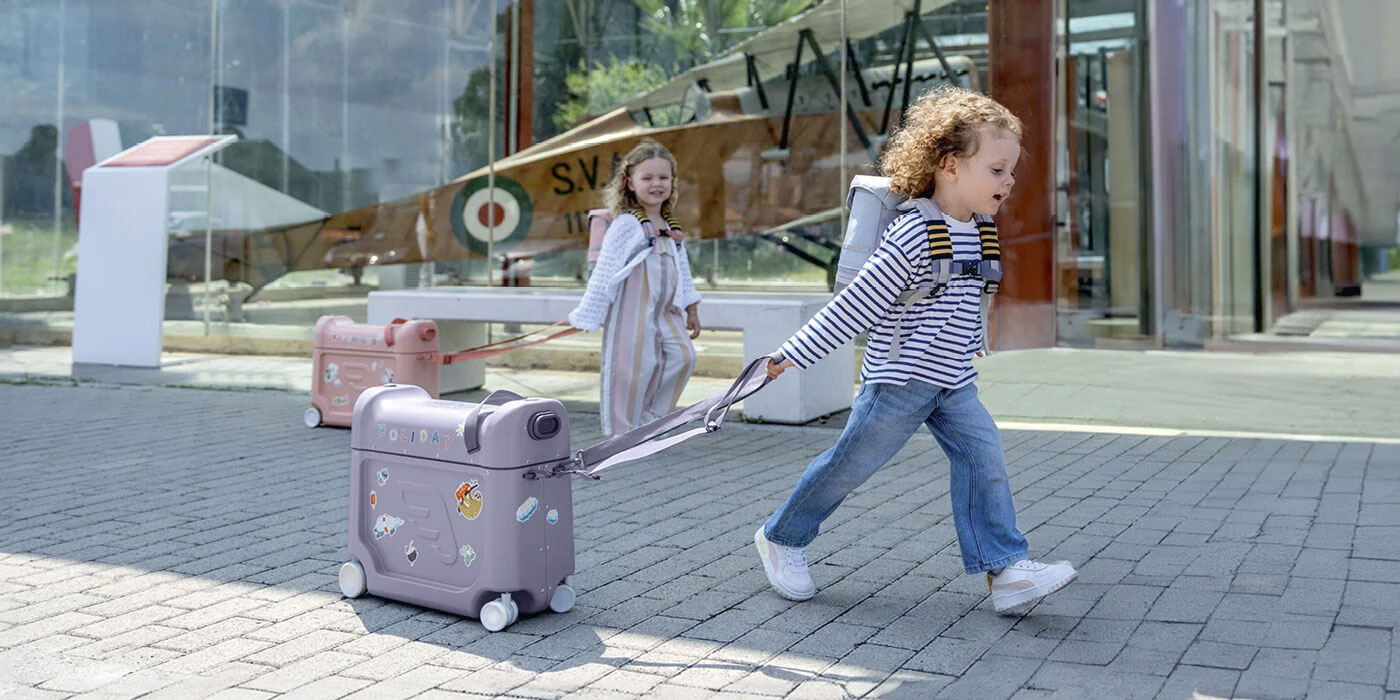 JETKIDS BEDBOX MALETA CON RUEDAS PARA NIÑOS STOKKE