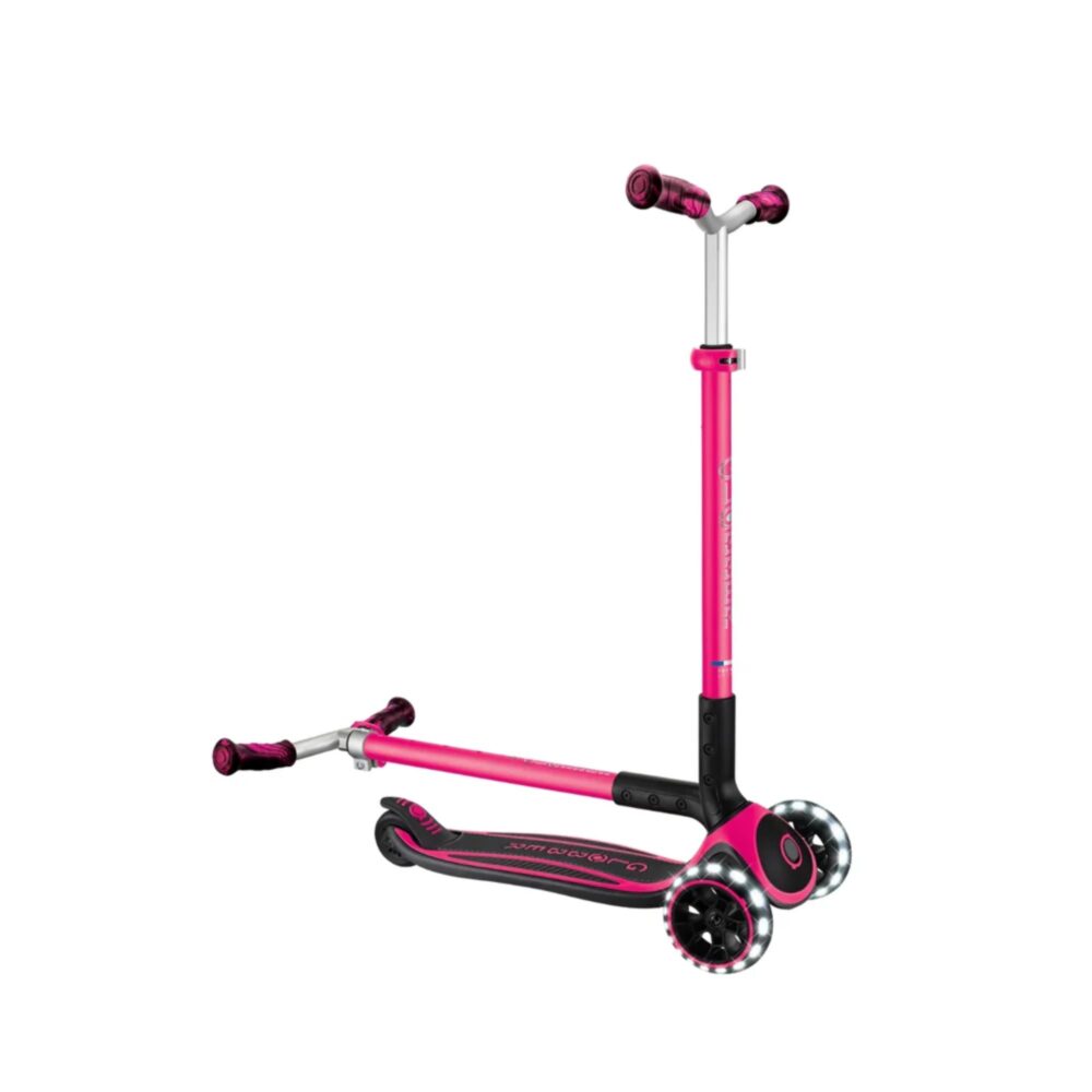 SCOOTER GLOBBER ACE LED FUCSIA