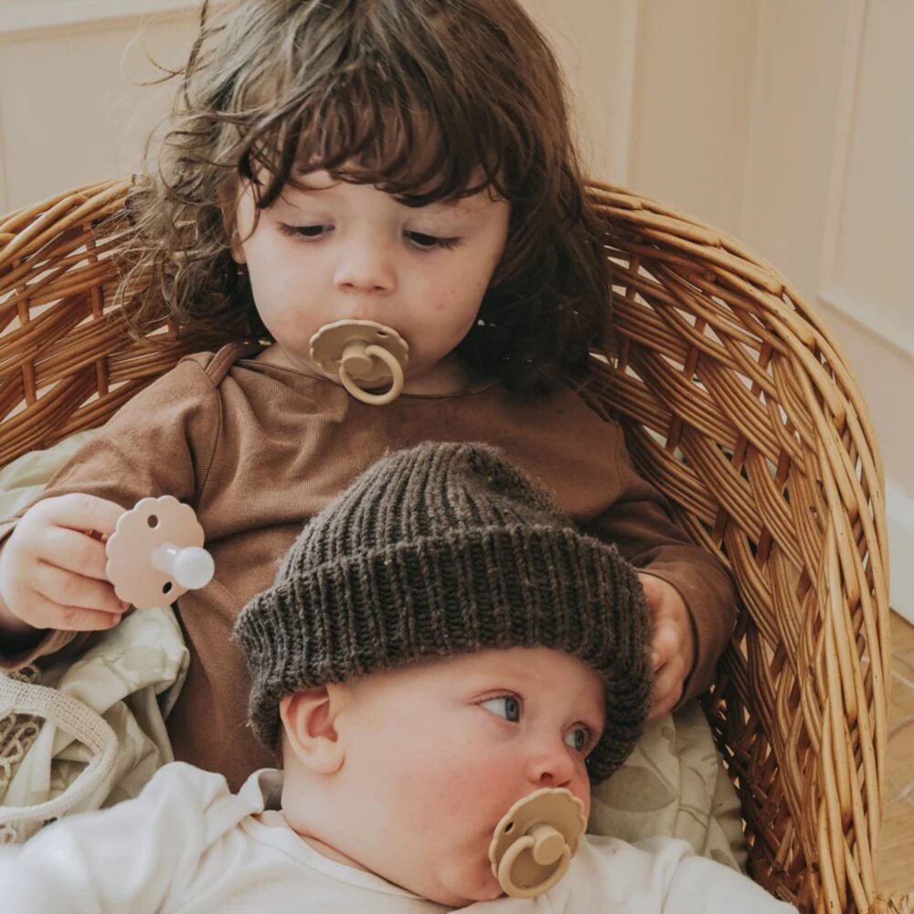 PACK 6 CHUPONES DE SILICONA CINNAMON CHARM MUNAI