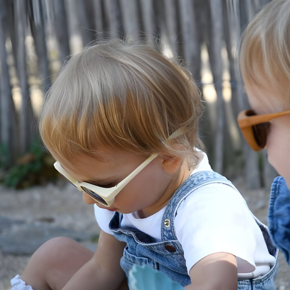 LENTES DE SOL CON FILTRO UV CAT 3 DE 9 - 24 MESES MODELO JOY BEABA