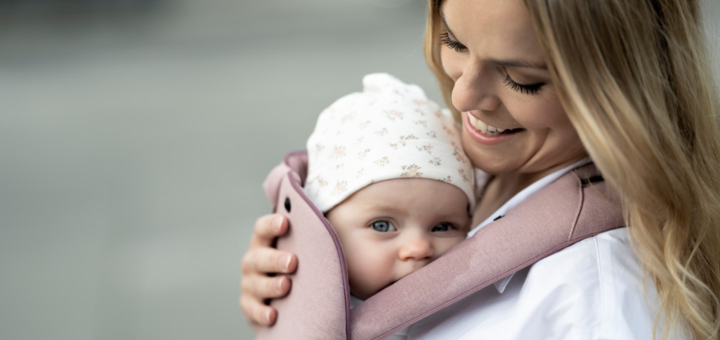 Portabebés según la edad: Guía para acertar en cada etapa de tu bebé Portabebés según la edad: Guía para acertar en cada etapa de tu bebé