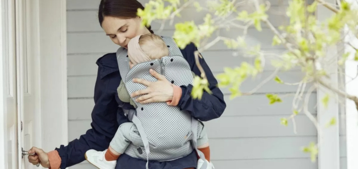 Portabebés según la edad: Guía para acertar en cada etapa de tu bebé Portabebés según la edad: Guía para acertar en cada etapa de tu bebé