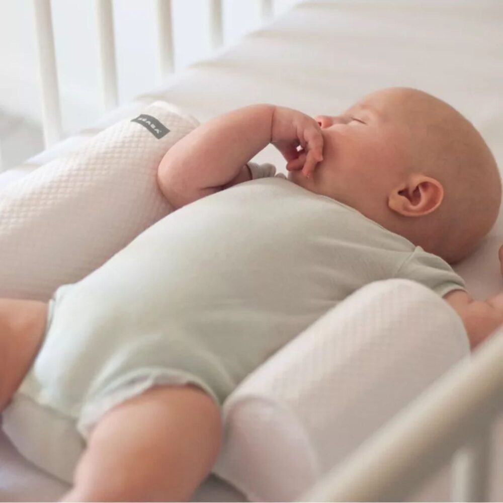 Cojín Bebecal BEABA Petite White – Confort premium para recién nacido